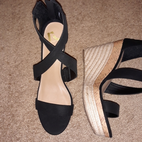 REPORT Wedge Sandal..size 10..black - Picture 6 of 15